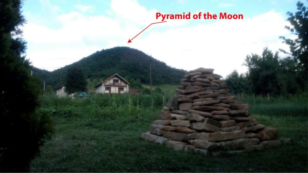 비소코 Piramida Mjeseca 빌라 외부 사진
